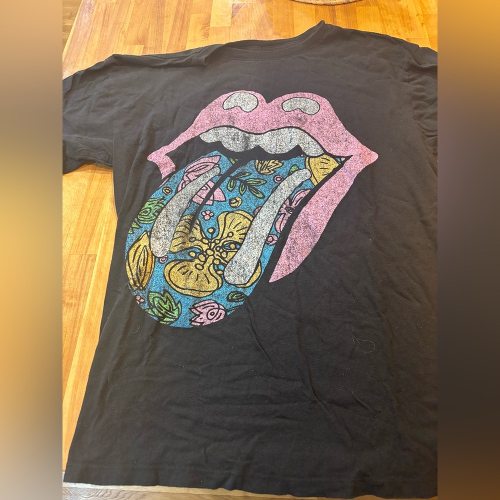the Rolling Stones Black Tee with Pink & Purple Graphic - s/m